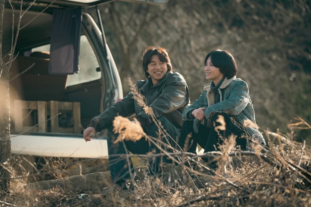 ‘Tantara’ marks the first time Song Hye-kyo and Gong Yoo work in a K-drama together (Photo: Instagram/netflixjp)