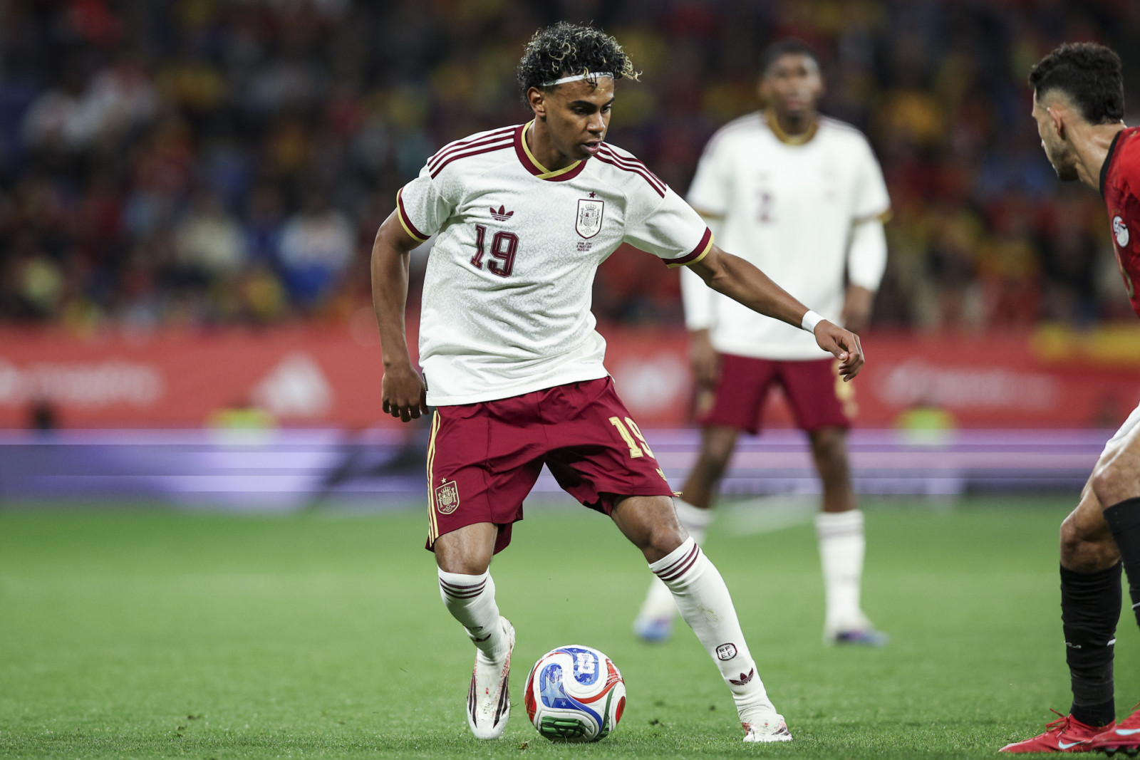 Lamine Yamal of Spain controls the ball during the international friendly match between Spain and Egypt prior to the FIFA World Cup, at RCD Stadium in Barcelona, Spain, on March 31, 2026. (Photo by Gongora/NurPhoto via Getty Images)