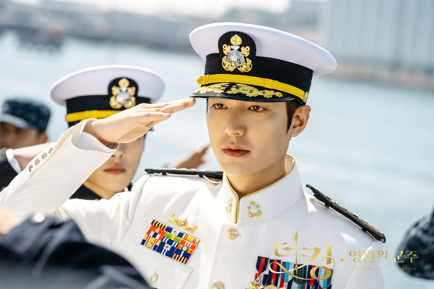 In ‘The King: Eternal Monarch’, Lee Min-ho looks dashing in his naval attire (Photo: SBS)