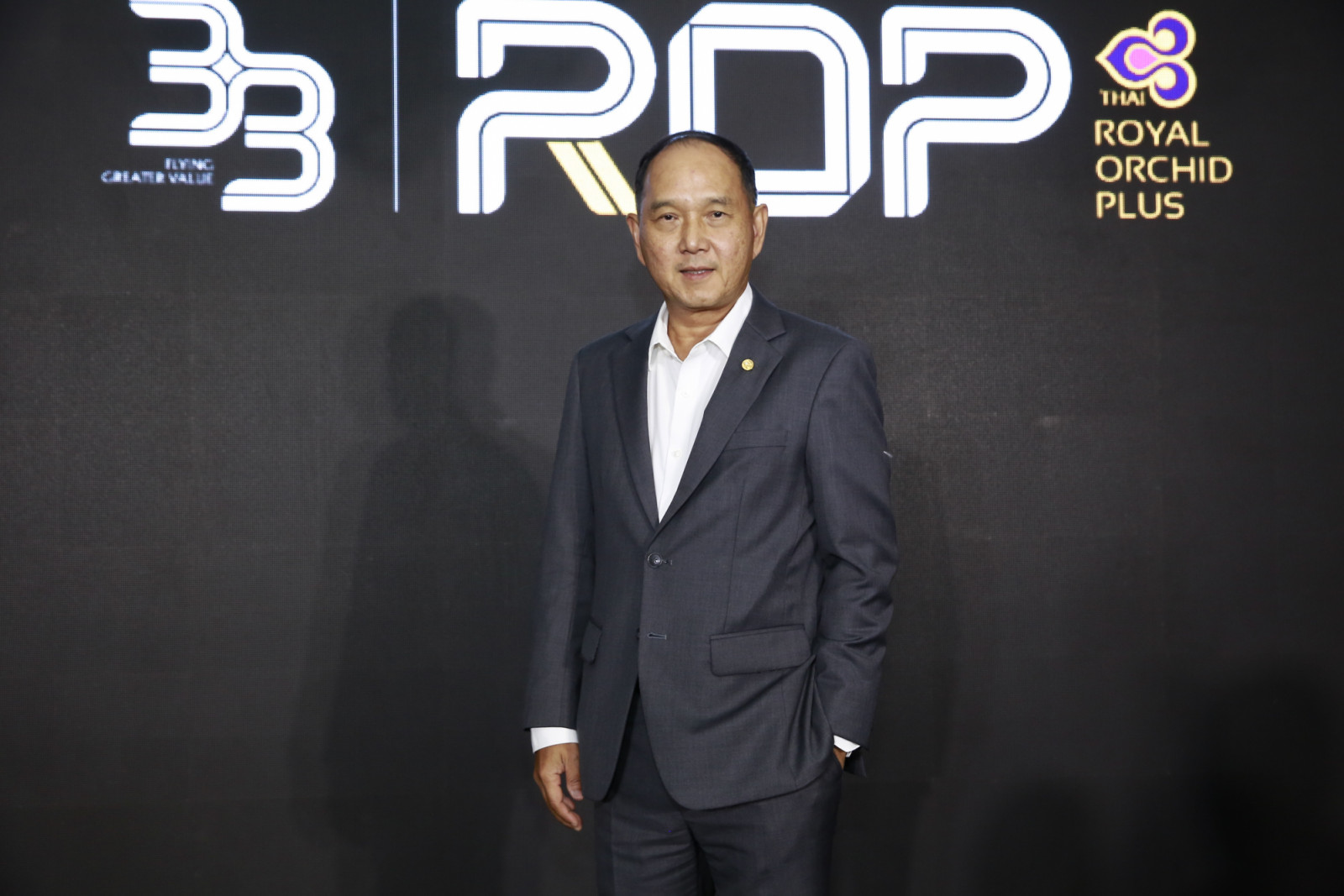ชาย เอี่ยมศิริ ประธานเจ้าหน้าที่บริหารการบินไทย เปิดเผยว่า Rise to GOLD สะท้อนความตั้งใจของการบินไทยในการมอบประสบการณ์และคุณค่าที่มากยิ่งขึ้นให้แก่สมาชิกทุกคน