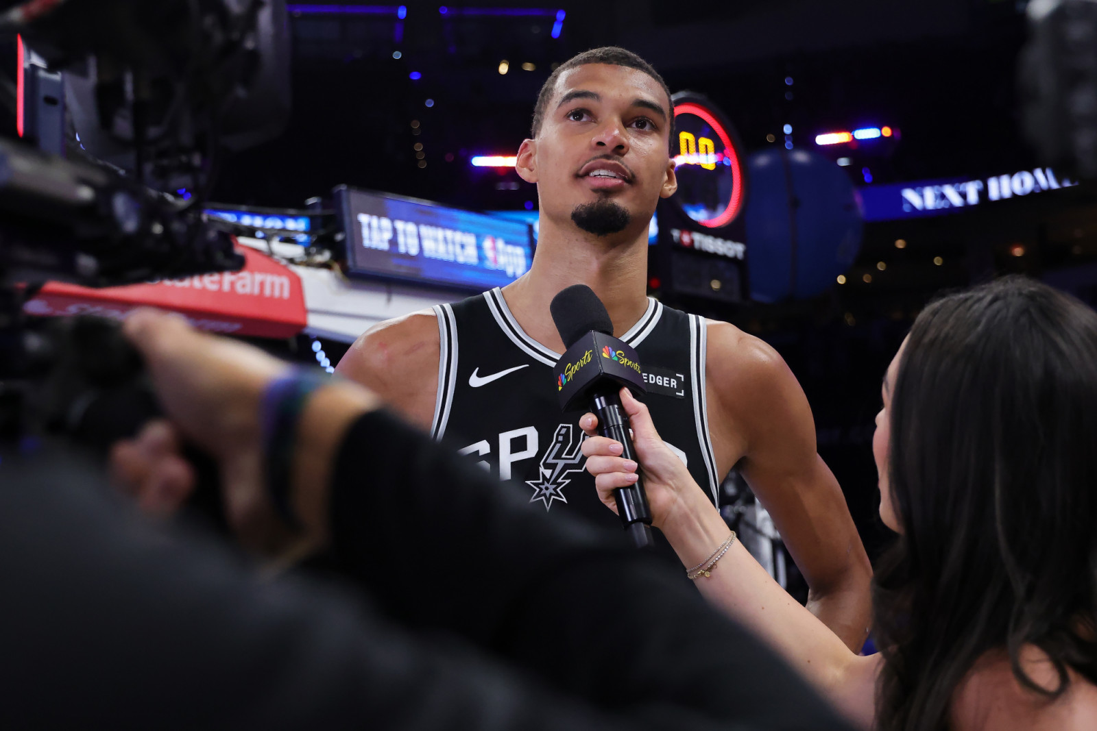 Fans say he’s built differently—and they might be right. Take a look at Wemby’s reading list to find out why (Photo: Alex Slitz/Getty Images)