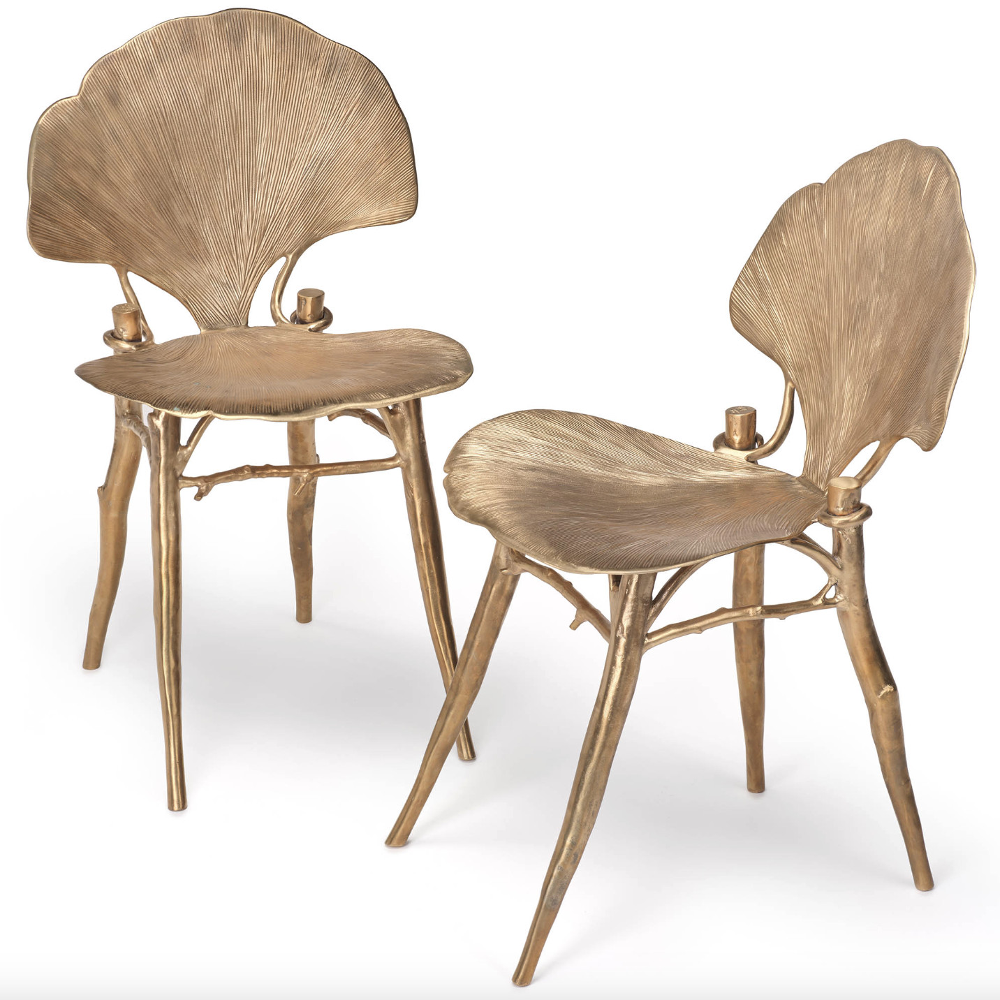 Lalanne的「銀杏葉」椅（Ginkgo Chair），以大自然為靈感，將銀杏葉的有機型態轉化為座椅，模糊了雕塑與日常實用物品之間的界線。（Photo:Musée des Arts Décoratifs)