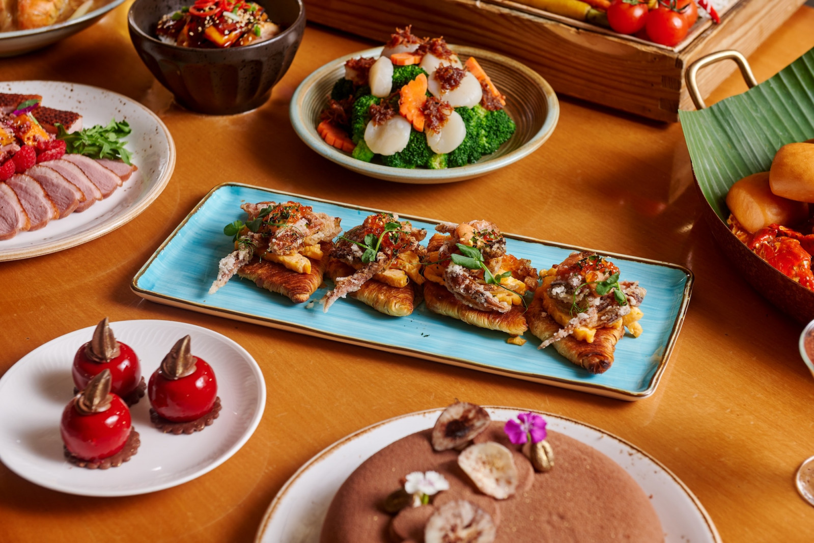 Town Restaurant’s Father’s Day brunch (Photo: The Fullerton Hotel Singapore)