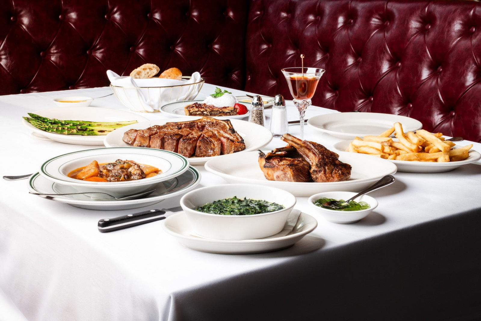 Wolfgang’s Steakhouse has prepared a special Father’s Day set menu (Photo: Wolfgang’s Steakhouse)