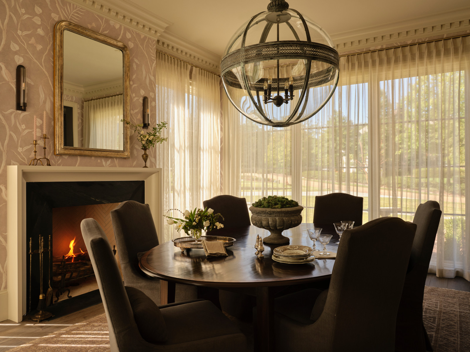 The dining area of a Mississippi home by Claire Thompson Design