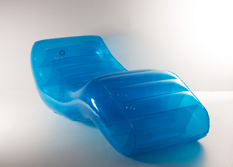 Quasar Khanh’s Relax chaise lounge (Photo: Mike Jayet for Velvet Galerie)