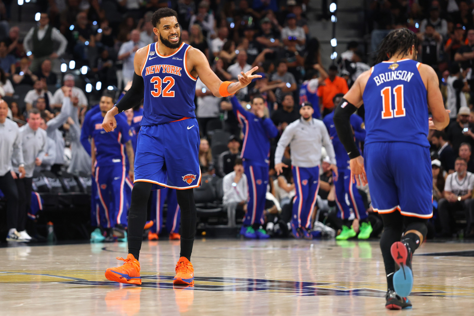 Whether you’re discovering Patrick Ewing’s era for the first time or wondering why Madison Square Garden holds such a unique place in basketball culture, these books offer a deeper look at the players, rivalries, personalities and moments that have shaped the New York Knicks across generations (Photo: Gregory Shamus/Getty Images)