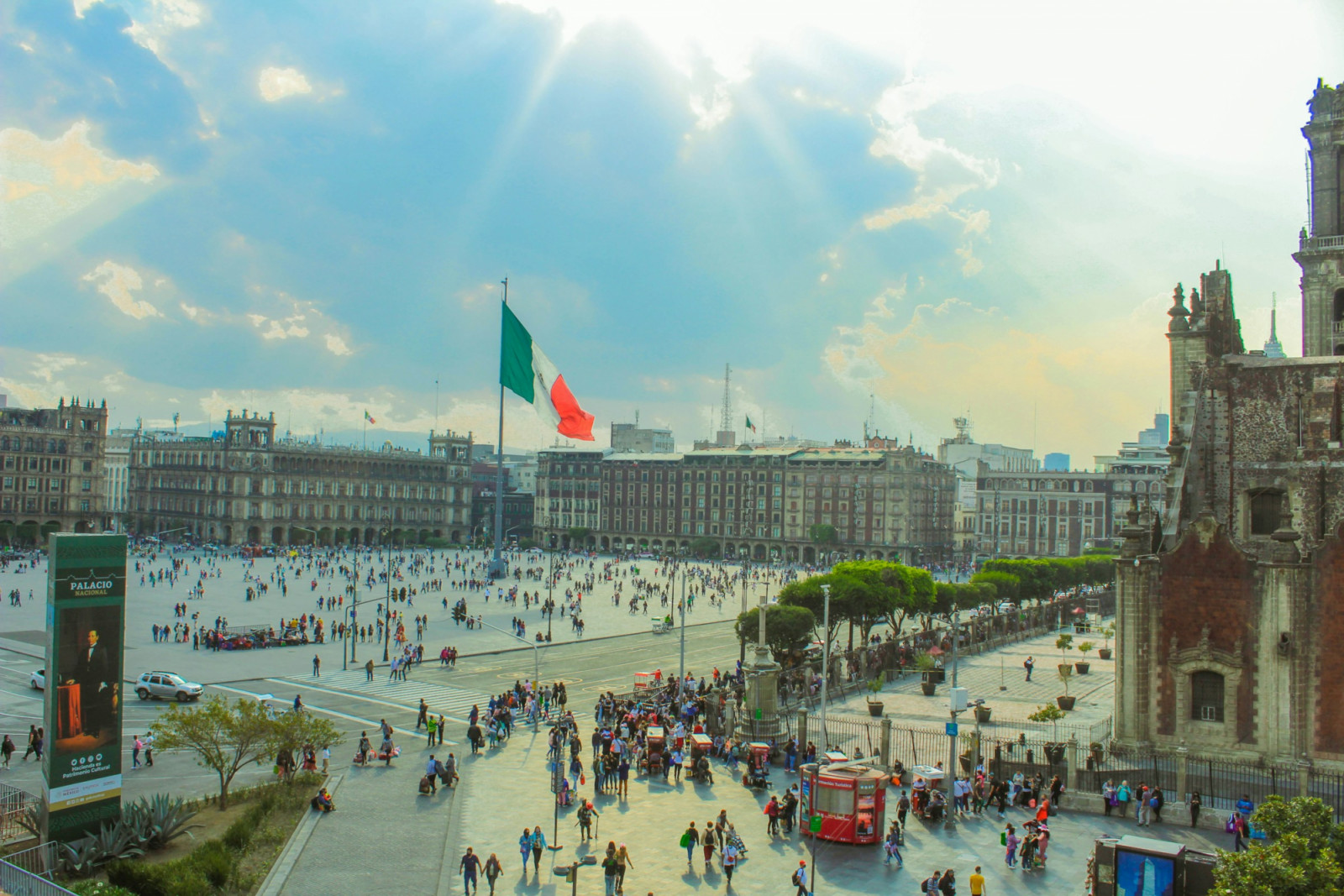 The Zócalo is Mexico City’s main square, where colonial architecture, national landmarks and everyday city life converge in one open, constantly moving space (Photo: Luis Andrés Villalón Vega/Unsplash)