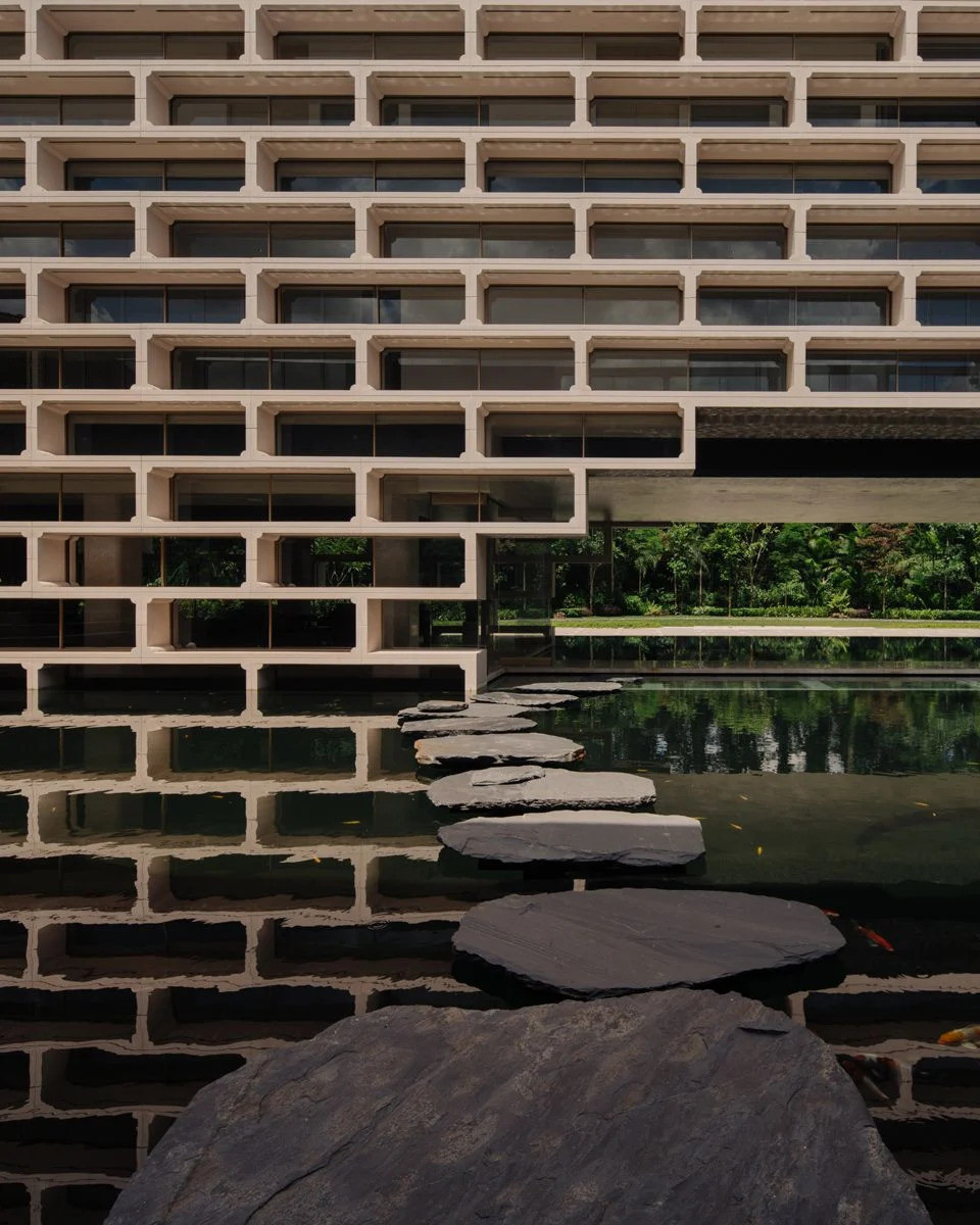 The stepping stones that serve as an access to the bridge from the banquet hall