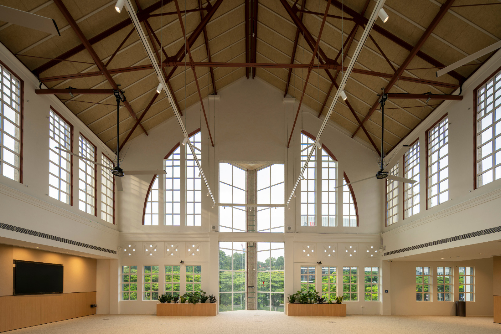 Tembusu Canopy is an airy 3,610 sqft event space on the third level of Temasek Shophouse