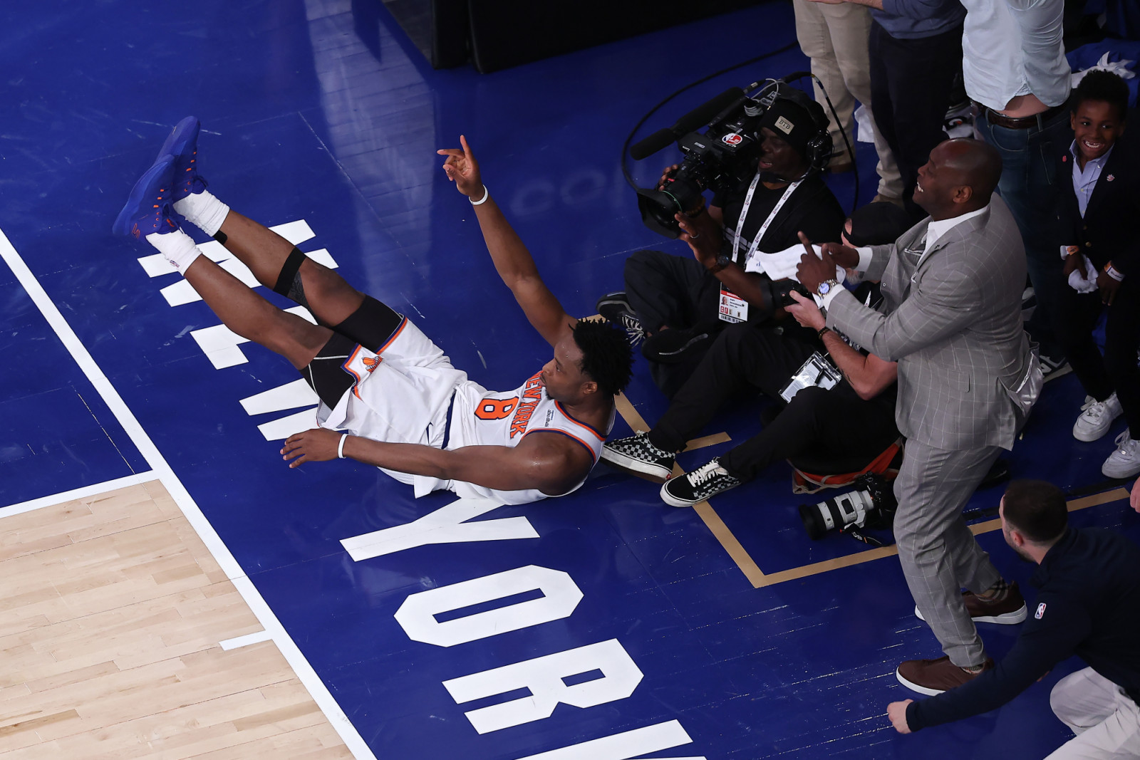 OG Anunoby of the New York Knicks after scoring the go-ahead basket against the San Antonio Spurs in the final seconds during the fourth quarter in Game Four of the 2026 NBA Finals (Photo: Dustin Satloff/Getty Images)
