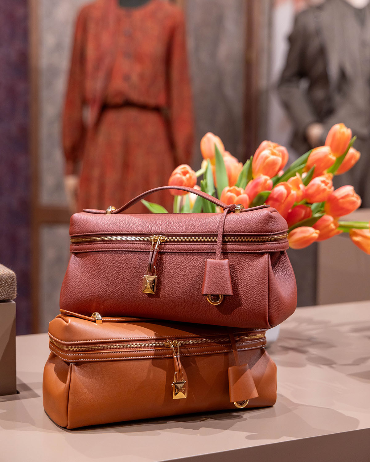 【謹賀新年】Loro Piana 100% Cashmere 　超美品 Discover Loro Piana's Autumn/Winter 2026 collection in Hong Kong