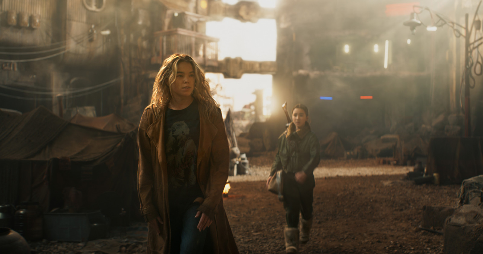 Milly Alcock and Eve Ridley in ‘Supergirl’ (Photo: Warner Bros. Pictures)