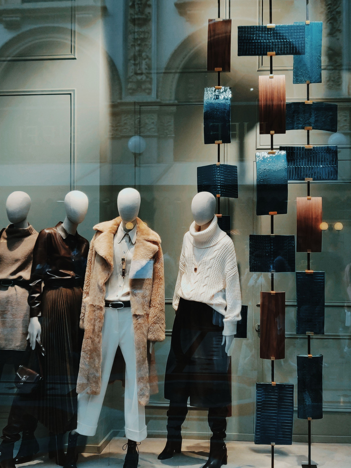 In this new era, true luxury is found in the intentional curation of identity amidst a sea of digital noise (Photo: Pexels)