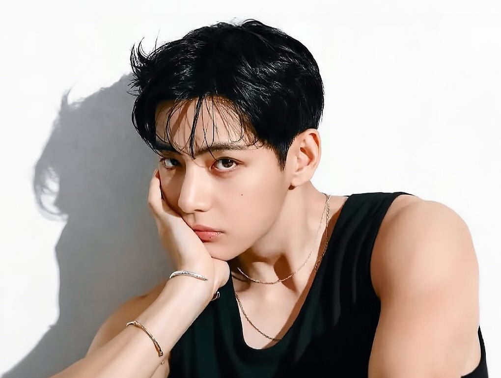 BTS V’s 2026 gym routine trades heavy lifting theatrics for repetition, control and a surprising amount of shoulder work, all done on his own rhythm (Photo: thv/instagram)