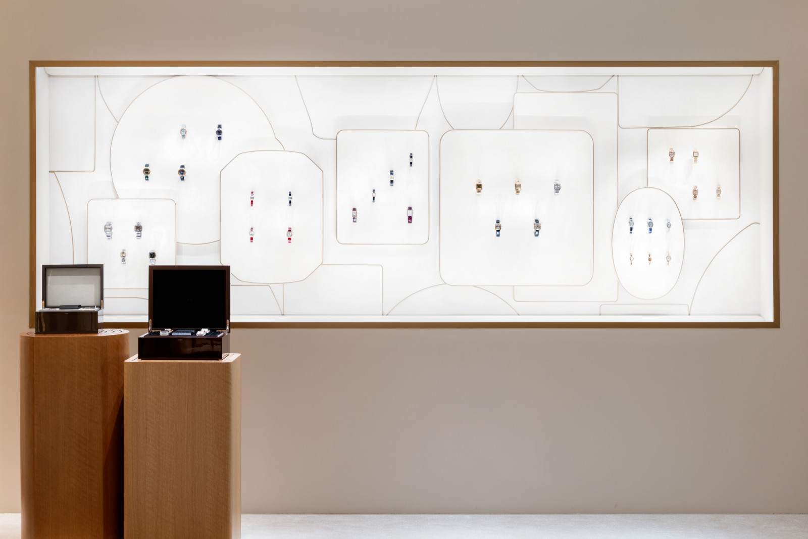「造型腕錶大師．匠心技藝」獨家錶展 。（Photo: Cartier）
