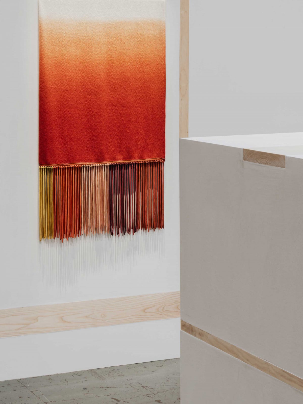 Aventure cashmere throw with velvet lambskin fringing