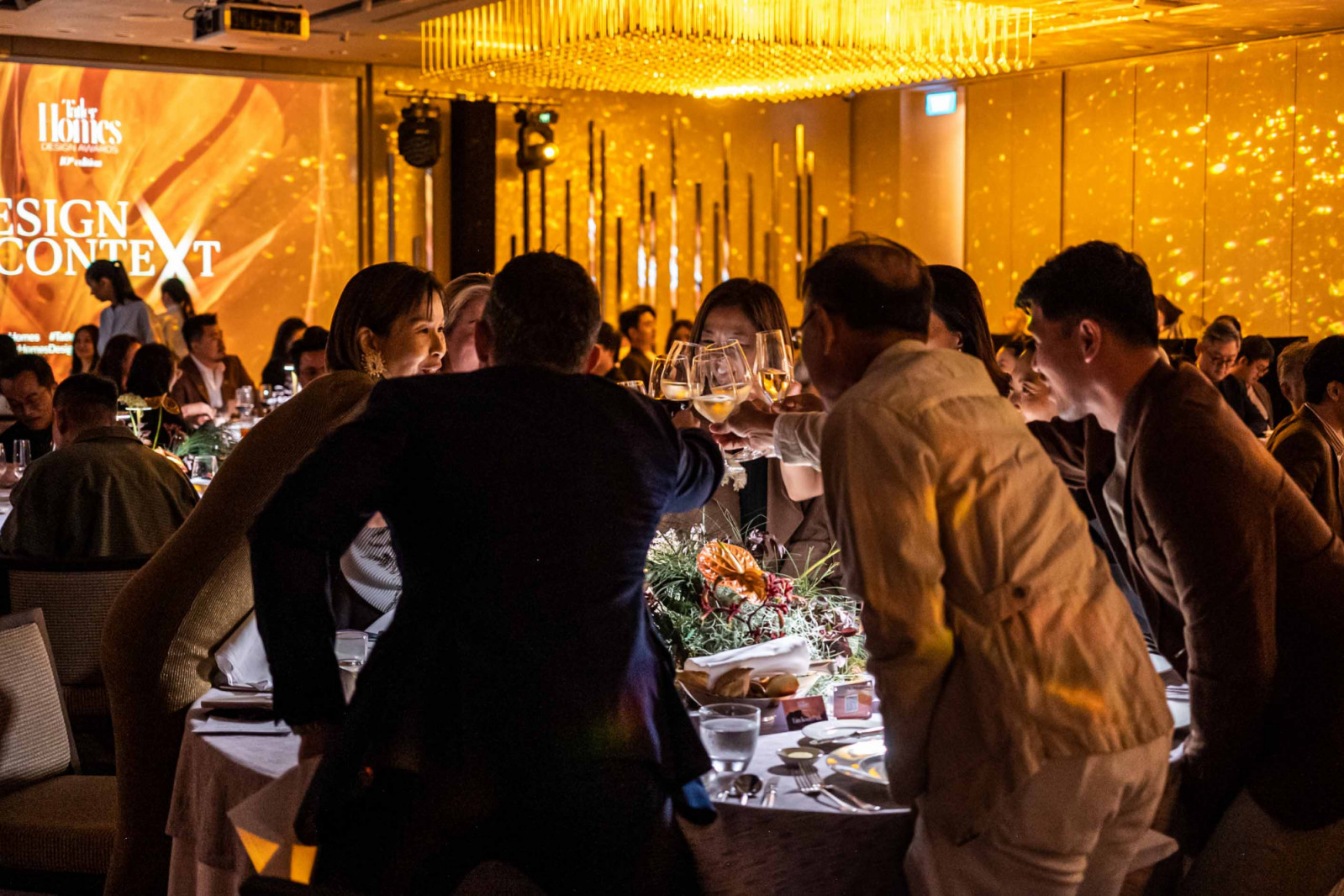 Guests clinking glasses