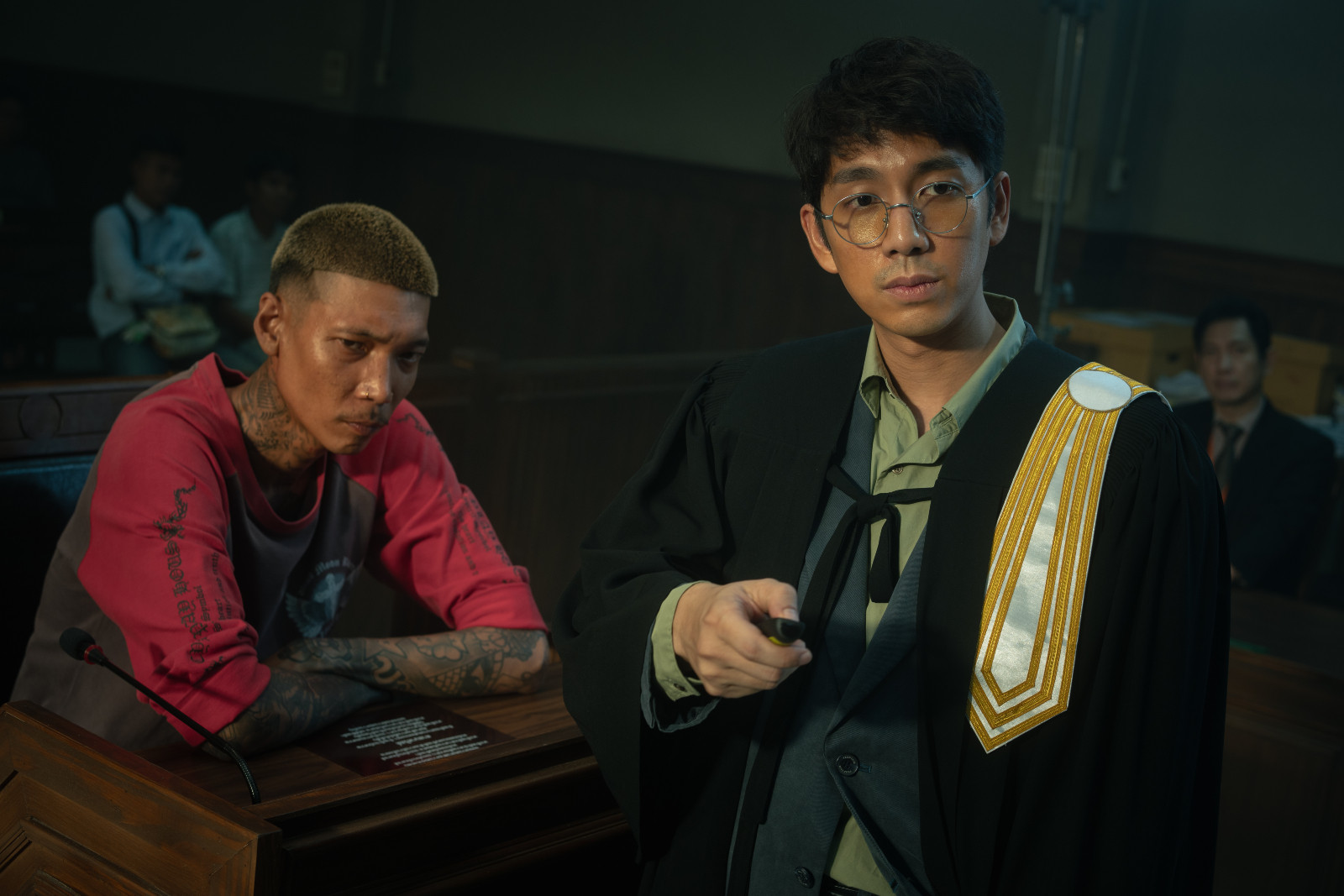 The Evil Lawyer. Nat Kitcharit (ณัฏฐ์ กิจจริต) as Mek Piriyawich (เมฆ พิริยาวิชญ์) in The Evil Lawyer Cr. Cai Lian Jie © 2026 Netflix
