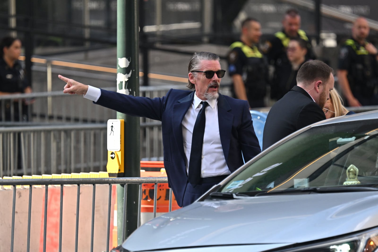 Ethan Hawke arrives at Madison Square Garden (Photo: Roy Rochlin/Getty Images)