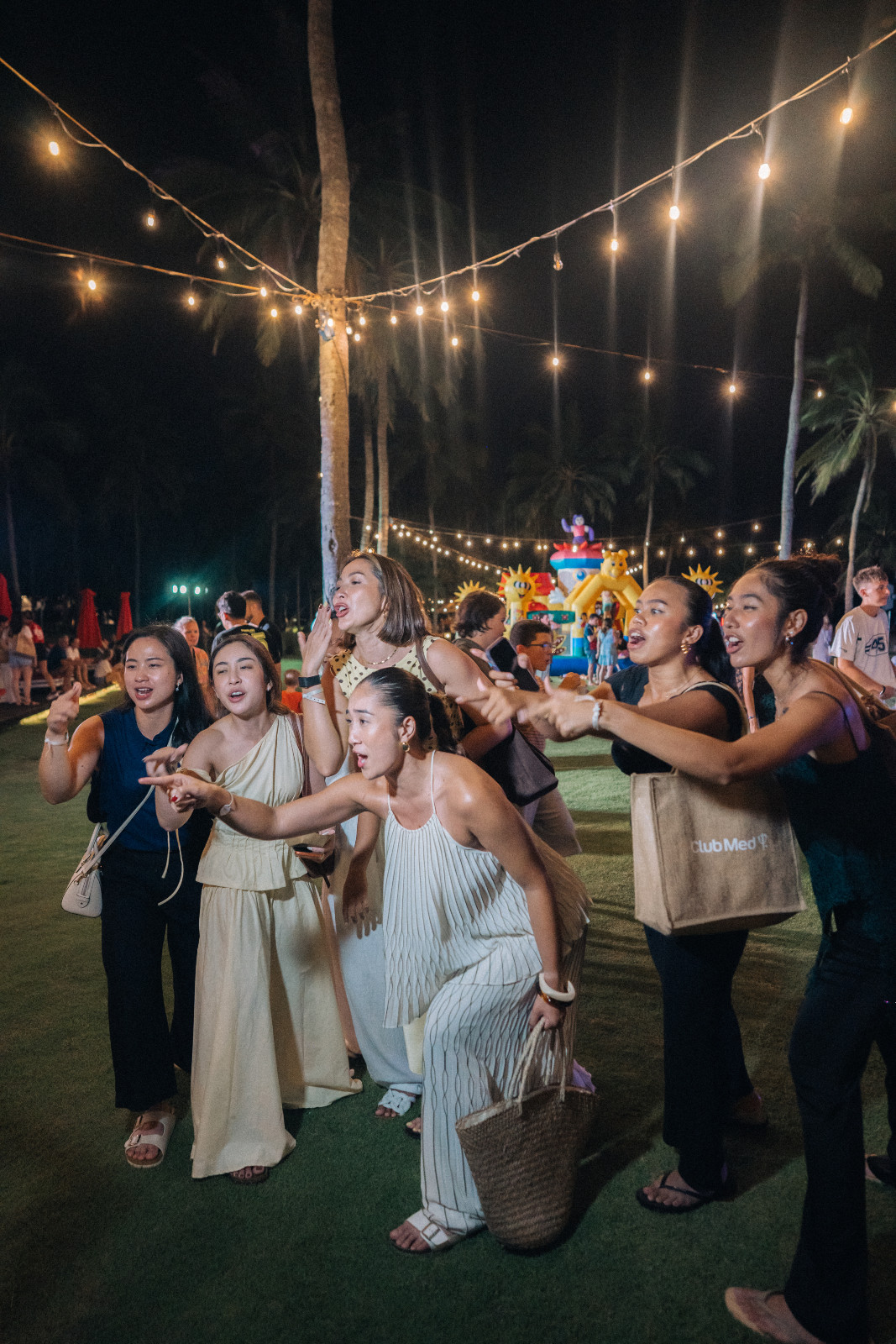 Keseruan Andrea Dian and sahabat-sahabatnya saat menginap di Club Med Bali