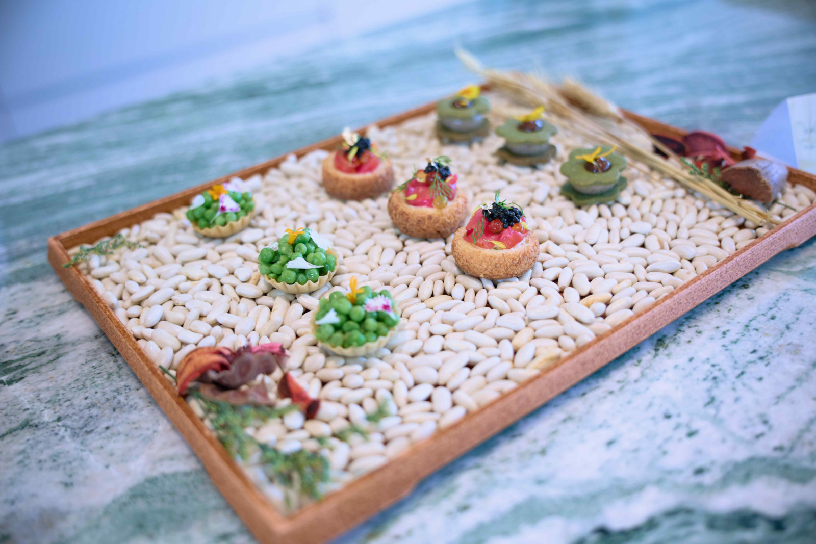 Guests enjoyed sweet and savoury canapés like foie gras pâté with gingerbread sablé