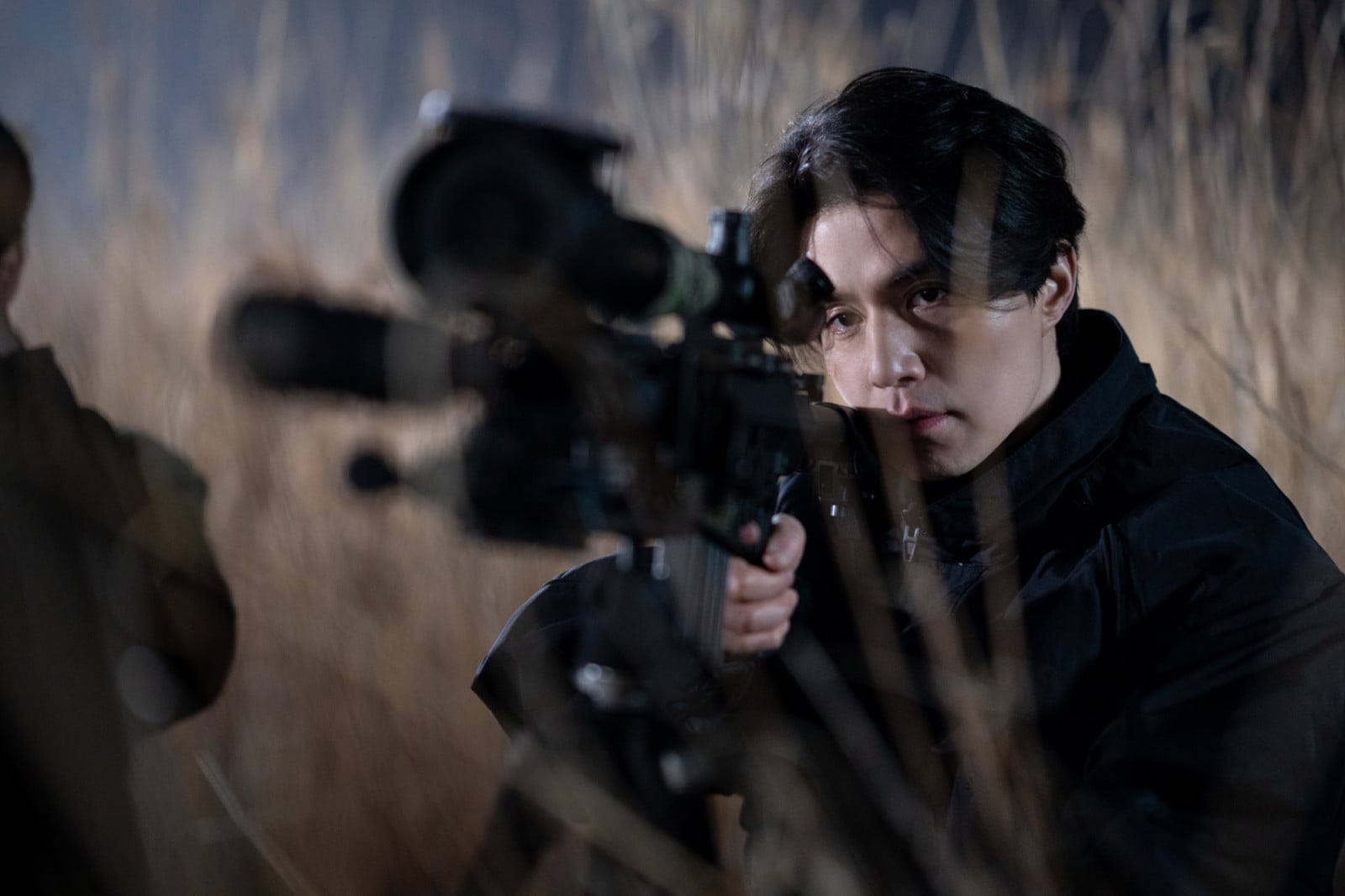 Lee Dong-wook stars as retired hitman Jeong Jin-man in ‘A Shop for Killers’ season 2, one of the most anticipated assassin K-dramas of 2026 (Photo: Disney+)