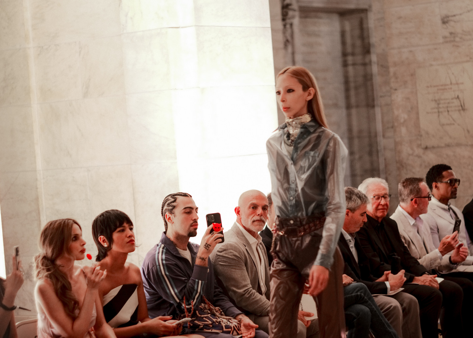 Julia Fox, Dara Allen, Matthew Mazur, Philip Utz, Issa Lish