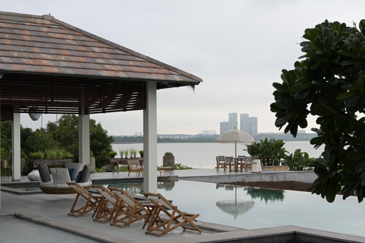 The expansive verandah with panoramic views of the lake