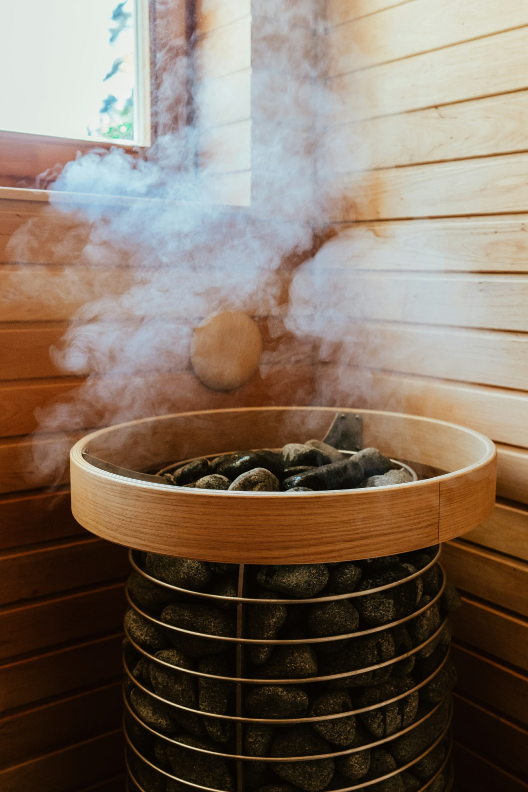 While high-tech gadgets and boutique recovery suites dominate the trillion-dollar wellness industry, sleep remains the single most effective, scientifically proven tool for peak athletic performance. (Photo: HUUM on Unsplash)