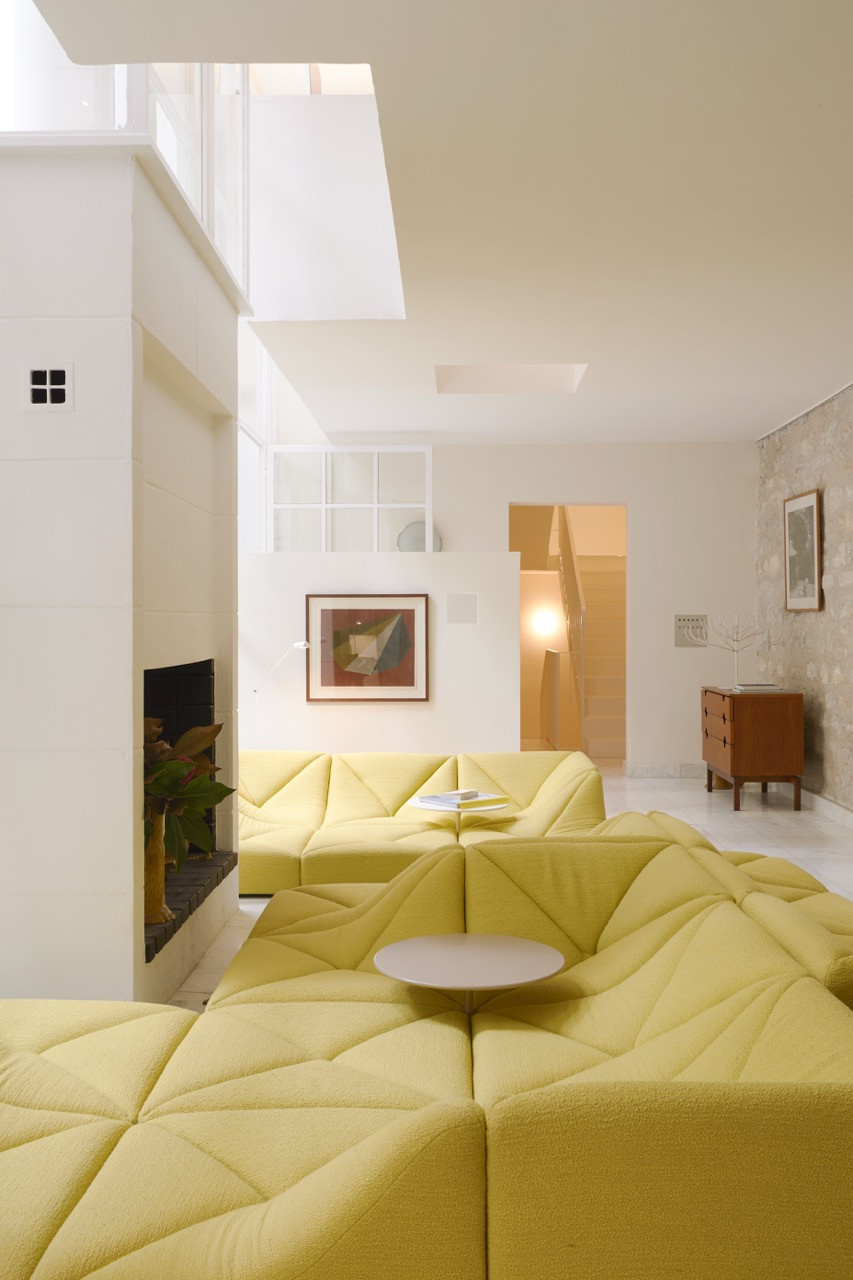 Pierre Paulin Dune sofa
