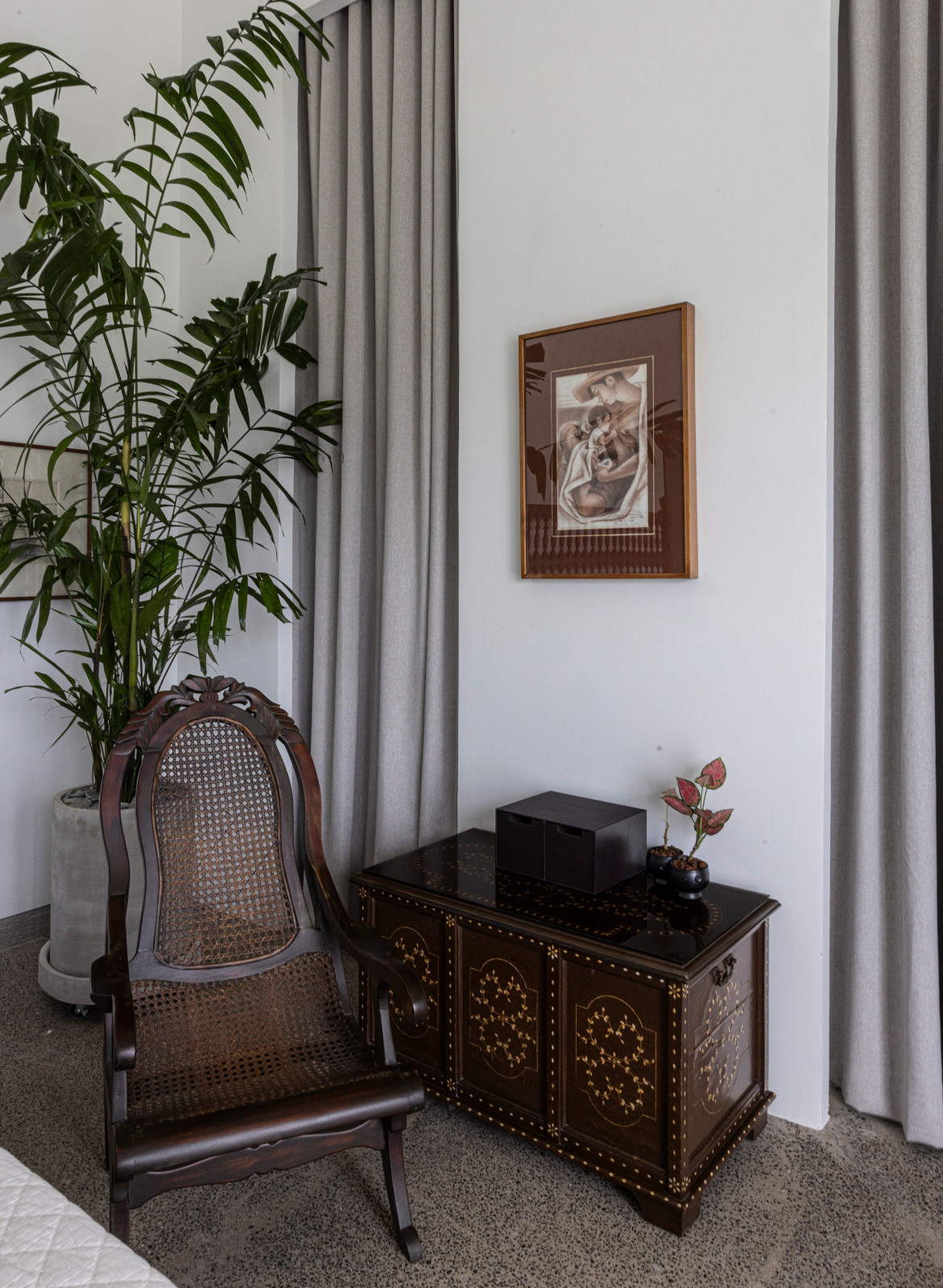 The details of a black-and-white heritage home designed by architect Miko De Los Reyes of Imagimax in Manila, Philippines