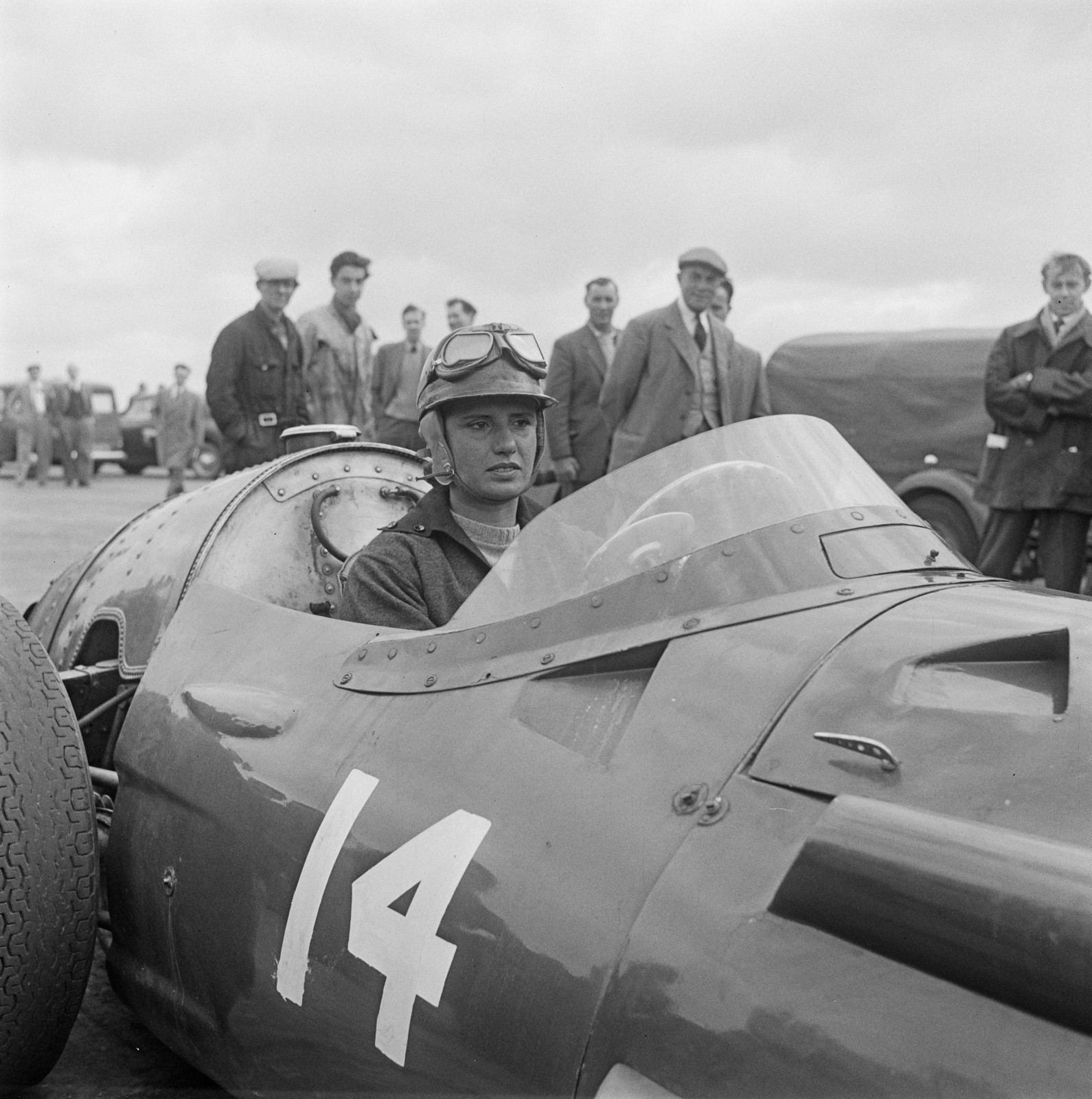 Defying the harsh skeptics of her era, Maria Teresa de Filippis proved that women belonged at the highest level of motorsport, opening doors for future generations of female racers. (Photo: Getty Images)