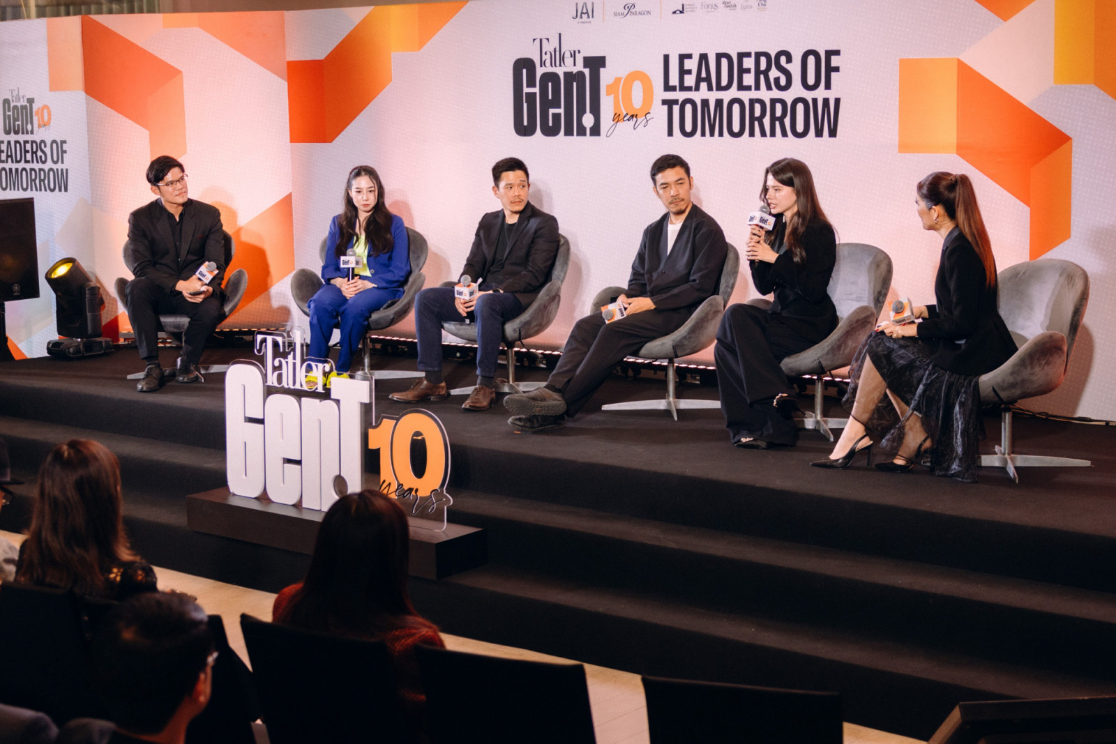 การร่วมแลกเปลี่ยนแนวคิดและมุมมองโดยตัวแทนของเหล่า Gen.T ในหัวข้อ “The Next Decade of Co-Creation” ประกอบด้วย เธียรชัย พิสิฐวุฒินันท์, ณฐพล บุญประกอบ และ รีเบคก้า แพทรีเซีย อาร์มสตรอง พร้อมด้วยตัวแทนของ JAI Community ชญาภา จูตระกูล ในฐานะผู้ร่วมก่อตั้ง JAI by ONE Siam และผู้ก่อตั้ง The Bureau of Wonders โดยมี ชชานนท์ ลิ่มทอง บรรณาธิการ Power & Purpose and VIP, Tatler Thailand รับหน้าที่พิธีกรร่วมกับ ณัชชานันท์ เลียงอรุณวงศ์