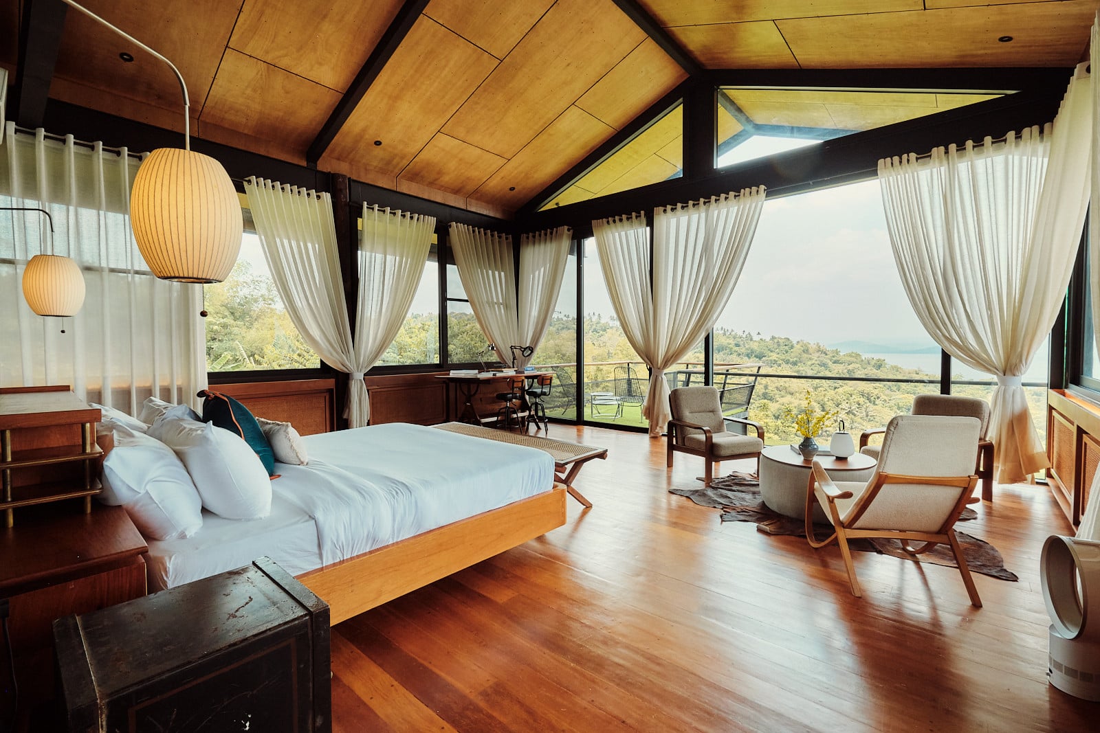 The primary bedroom in Tanua Private Retreat, Batangas, designed by Martin and Melissa Rosario (Photo: Sproos Creatives)