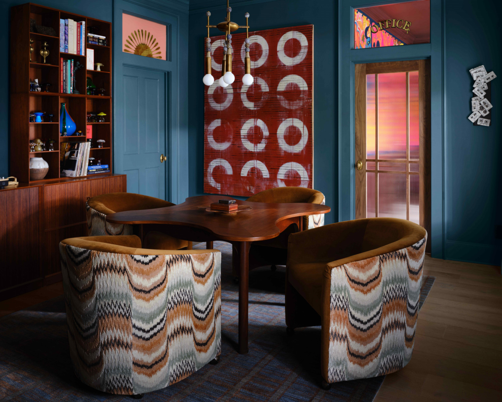 A vibrant mix of colours and patterns, fostering playful interactions with friends and family