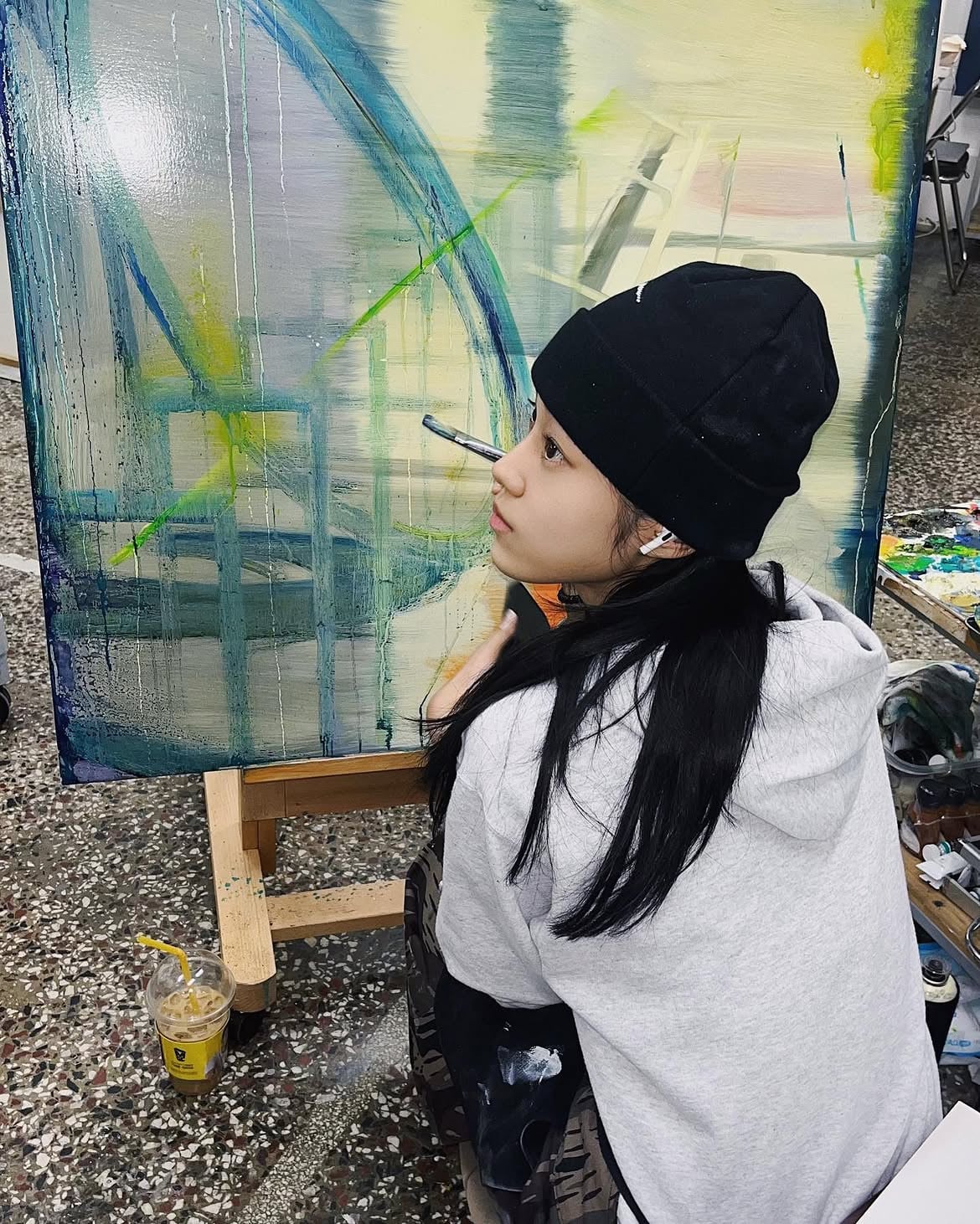Before becoming one of Korea’s brightest rising stars, Roh Yoon-seo studied fine arts and dreamed of becoming an art teacher (Photo: Instagram/rohyoonseo)