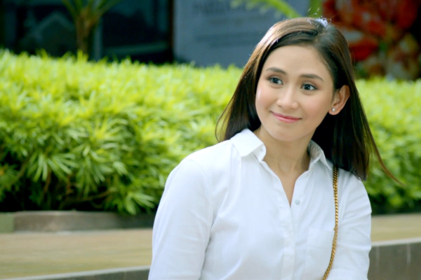 Sarah Geronimo as April in ‘Finally Found Someone’ (Photo: courtesy of Star Cinema)