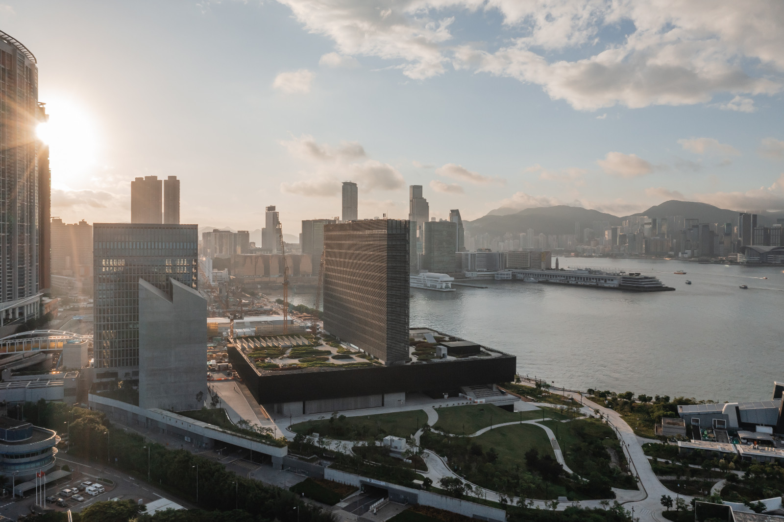 M+, ฮ่องกง (ภาพ: Kevin Mak © Kevin Mak เอื้อเฟื้อภาพโดย Herzog & de Meuron)