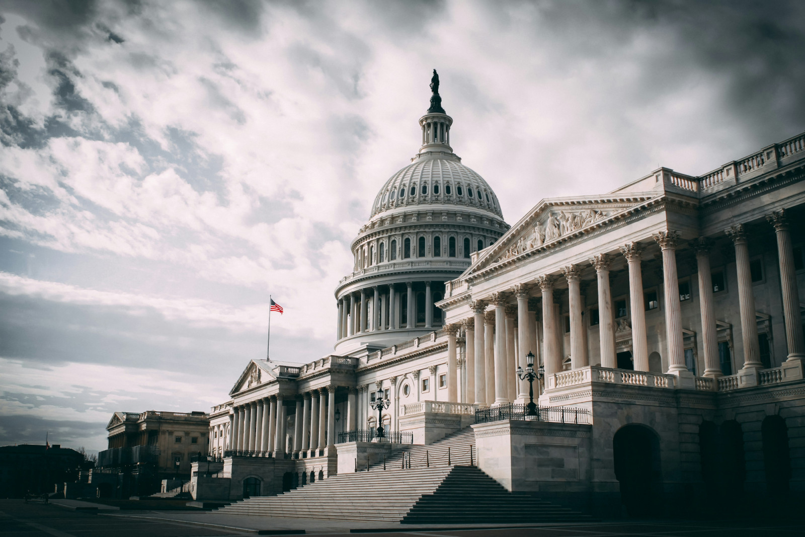 The US Capitol’s Corinthian colonnade and dome were completed in phases across the 19th century as the union expanded (Photo: Unsplash/Harold Mendoza)