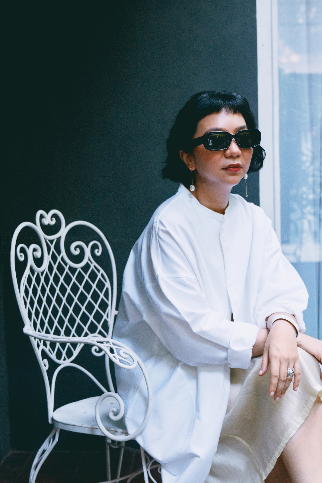 Sarenas wears Gucci sunglasses from Vision Express, Massimo Dutti, Junya Watanabe and She Knows shoes