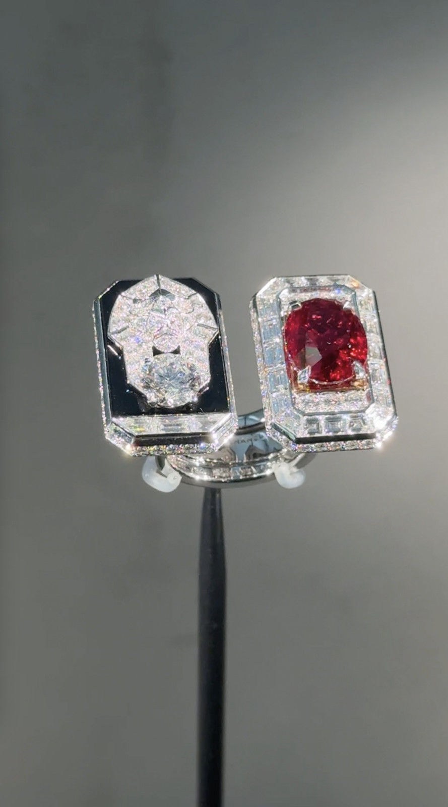 Chanel 2026《Signs & Symboles》頂級珠寶系列Lion Millénaire戒指。(Photo: Erica Yu)