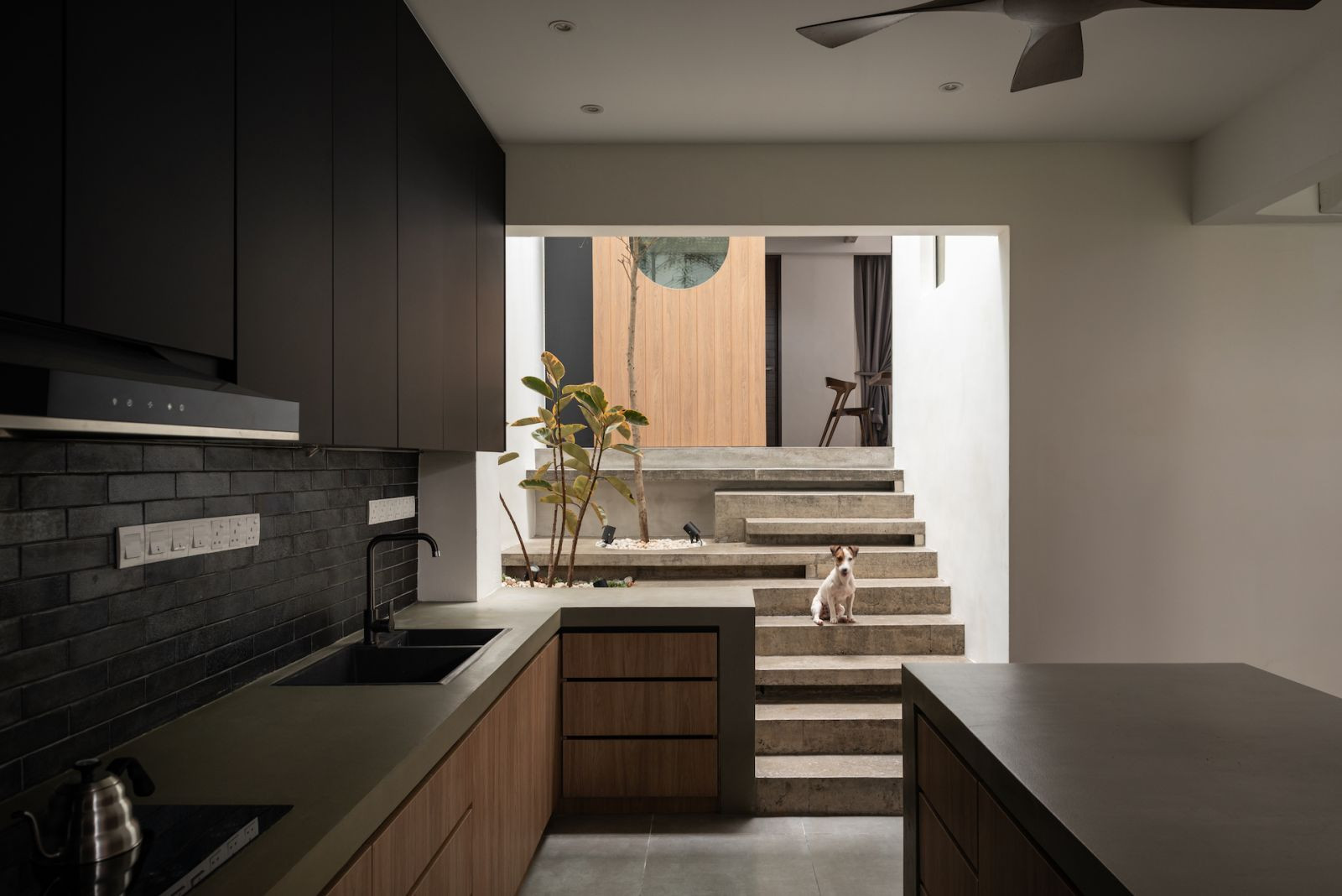 Home in Selangor, Malaysia by Wuuu Studio (Photo: TWJPTO)