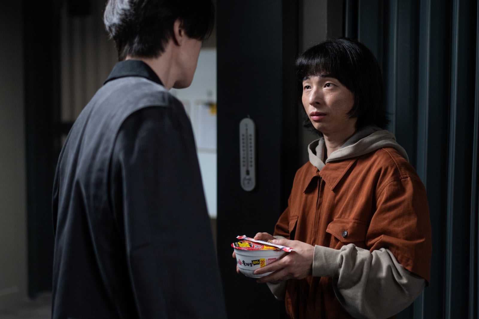 Brother, played by Lee Tae-young, helps rebuild Murthehelp in A Shop for Killers season 2 (Photo: Disney+)