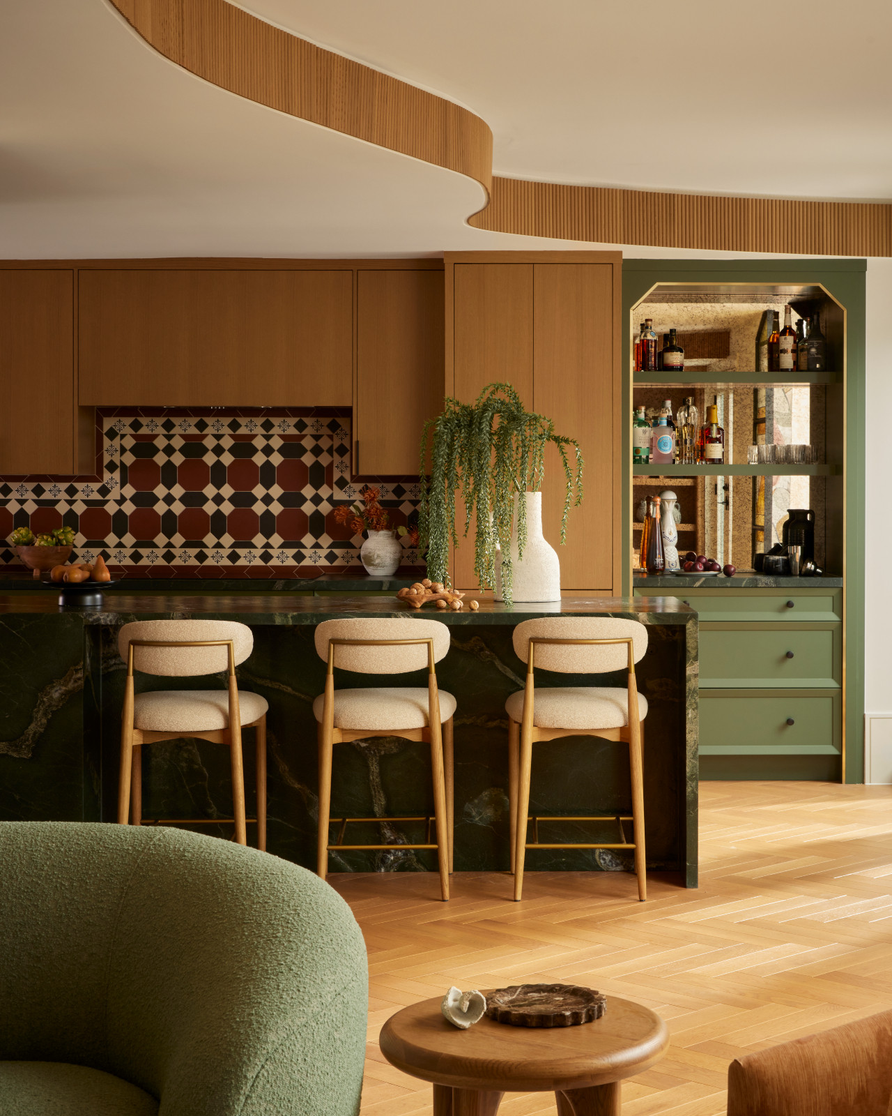The living room of a 1980s penthouse, renovated by Dvira Interiors in Toronto, Canada