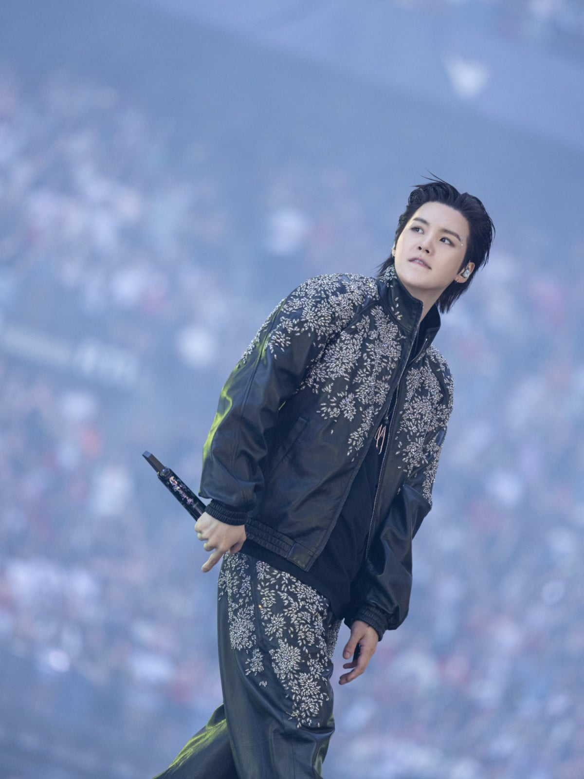 The BTS Arirang World Tour has officially set a new benchmark for stadium style. By pairing heritage Korean garments with aggressive streetwear and custom European tailoring, the septet turns every stage entry into a masterclass in modern menswear (Photo: givenchy/Instagram)