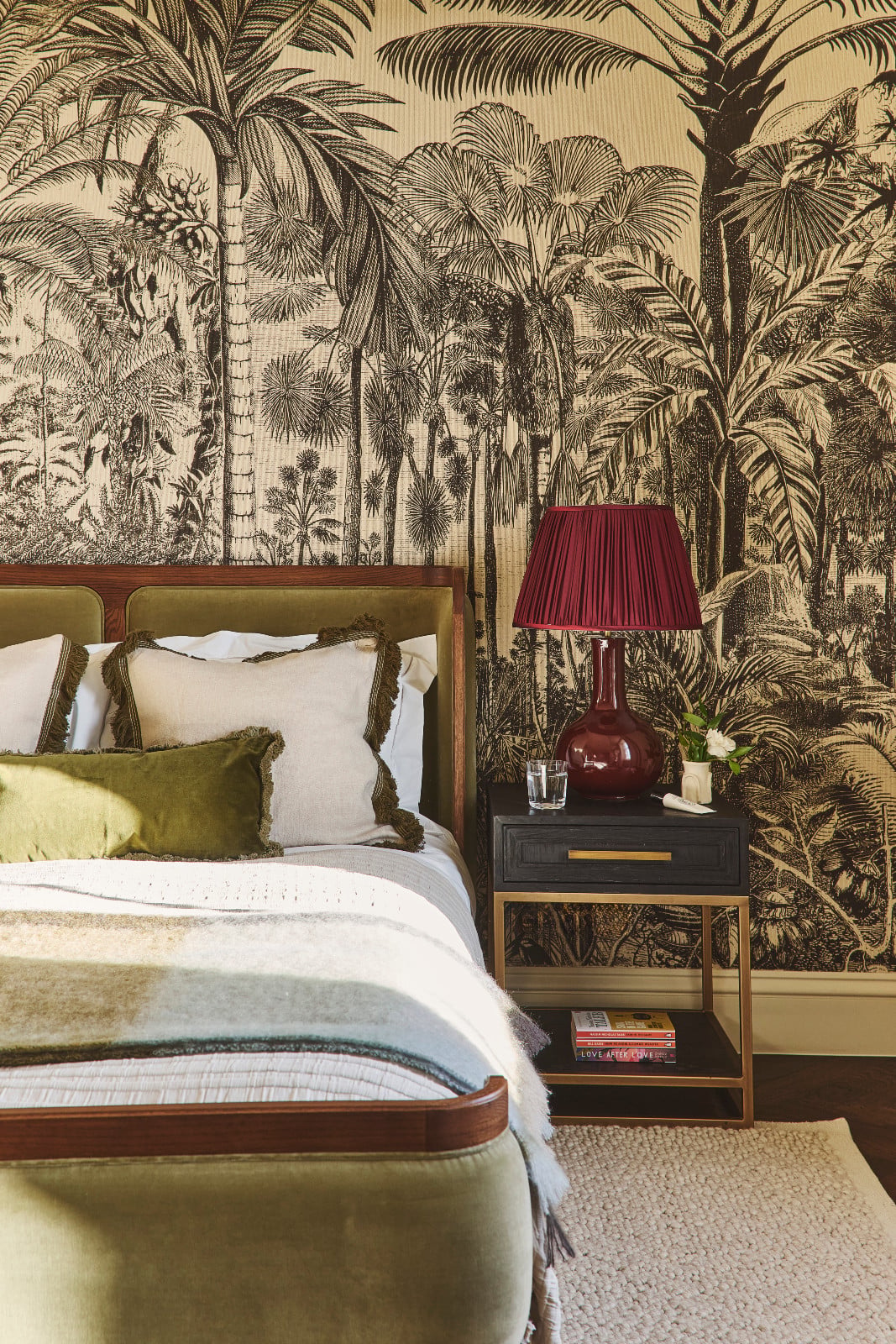 The bedroom of a Notting Hill home by Project London