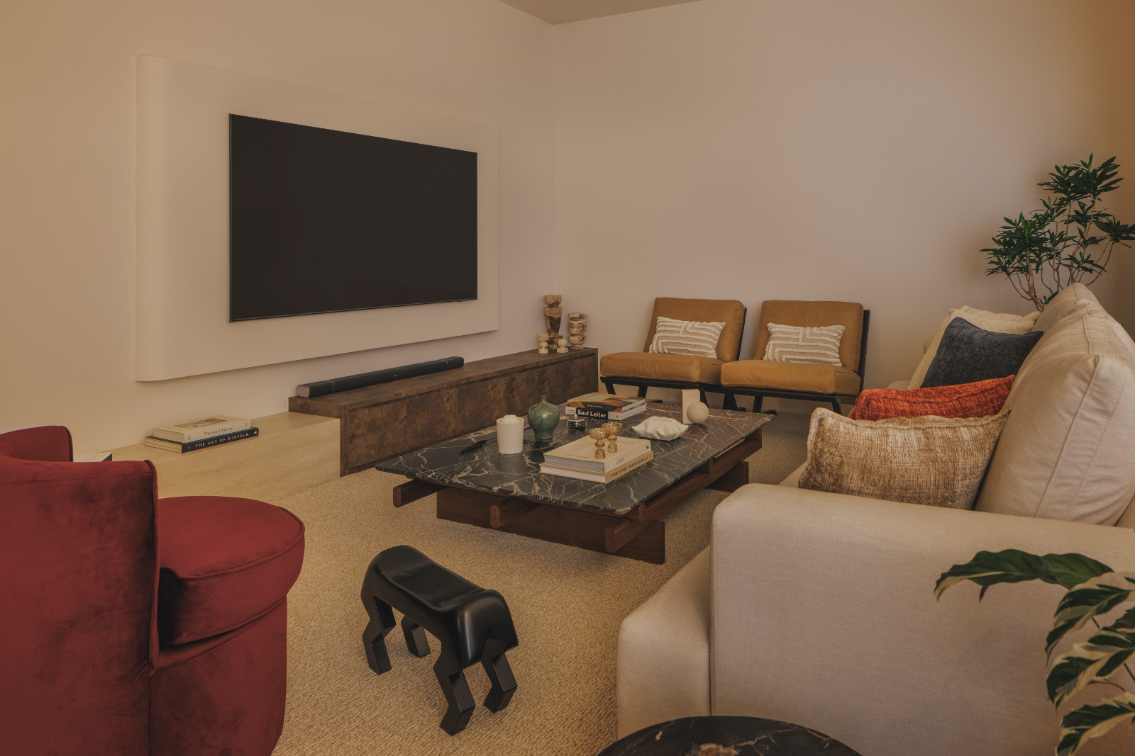 With a 4500 sq ft footprint and a generous palette to choose from, the biggest challenge in this project was restraint