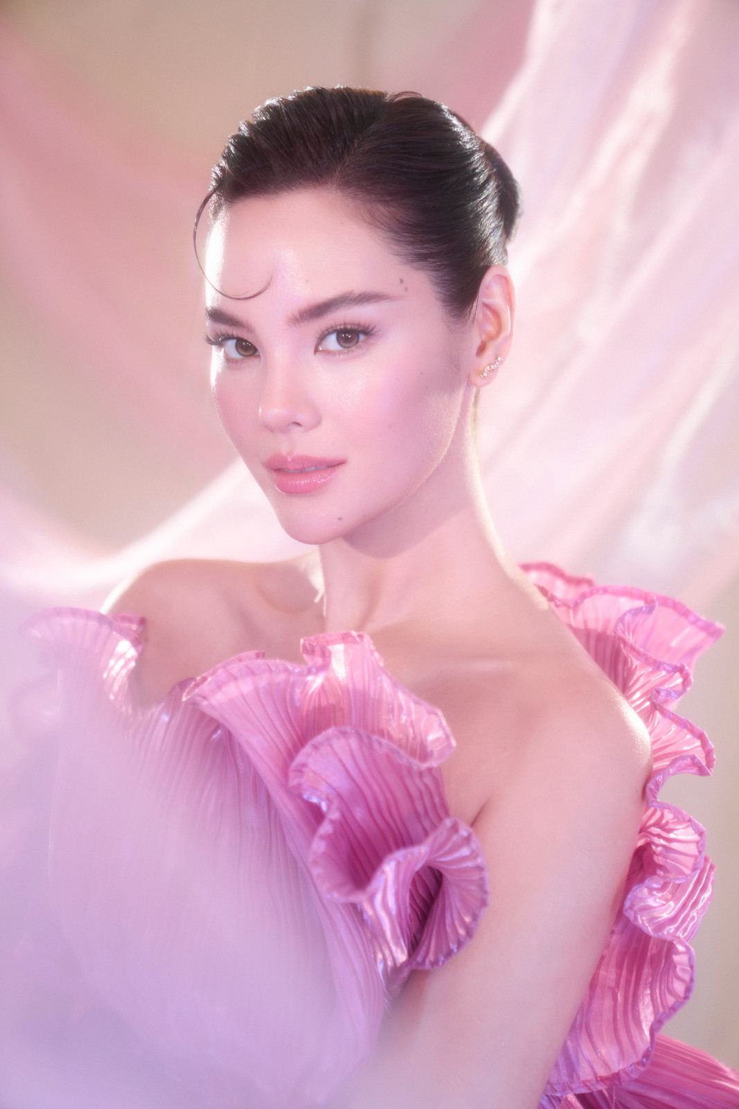 Catriona Gray for Belo Medical Group