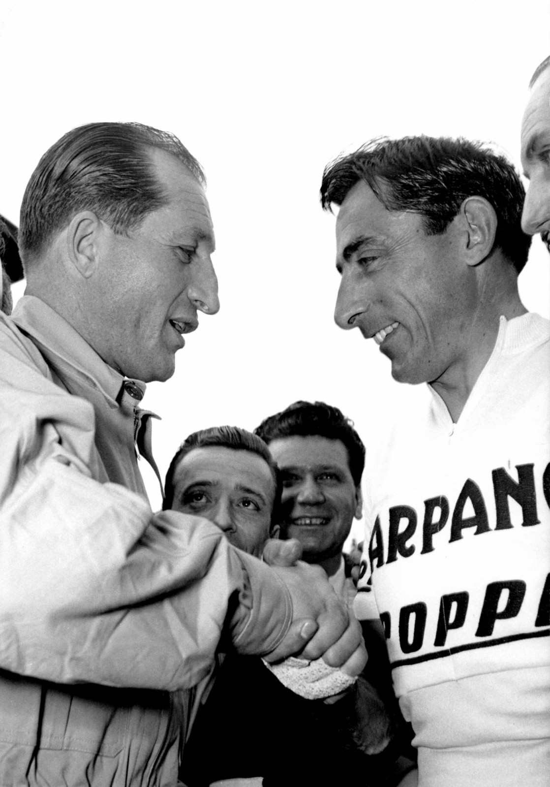1956
Nella foto: Gino BARTALI e Fausto COPPI
ph Tullio FARABOLA / FARABOLAFOTO 220060
================================
1956
In this photo: Fausto Coppi and Gino BARTALI